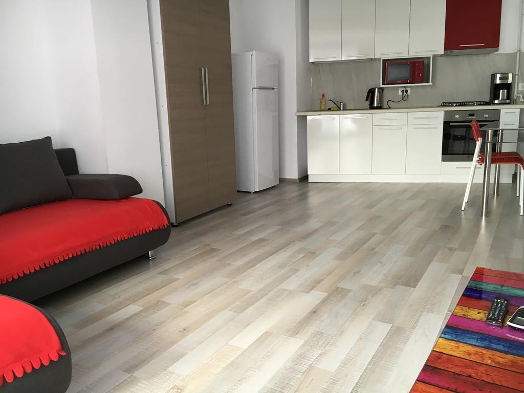 Nirvana Accommodation Bucarest Extérieur photo