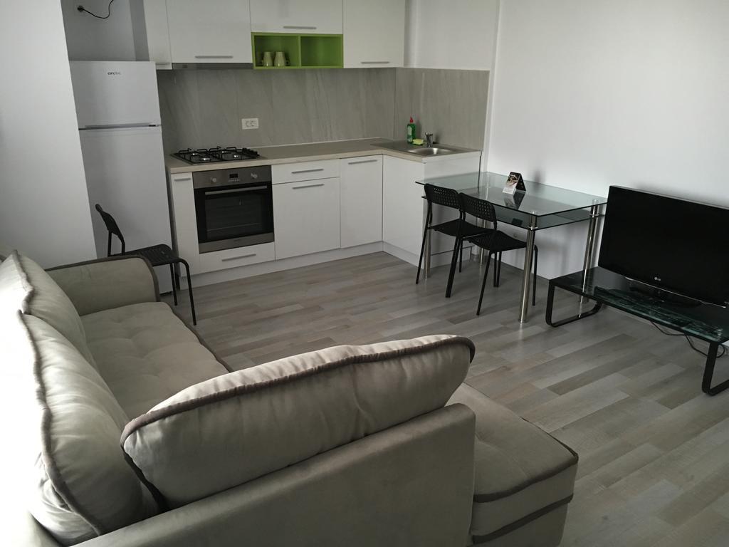 Nirvana Accommodation Bucarest Extérieur photo