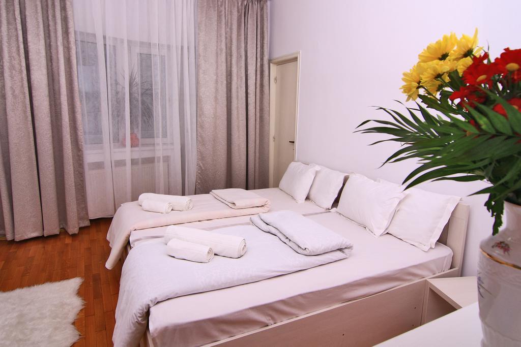 Nirvana Accommodation Bucarest Extérieur photo