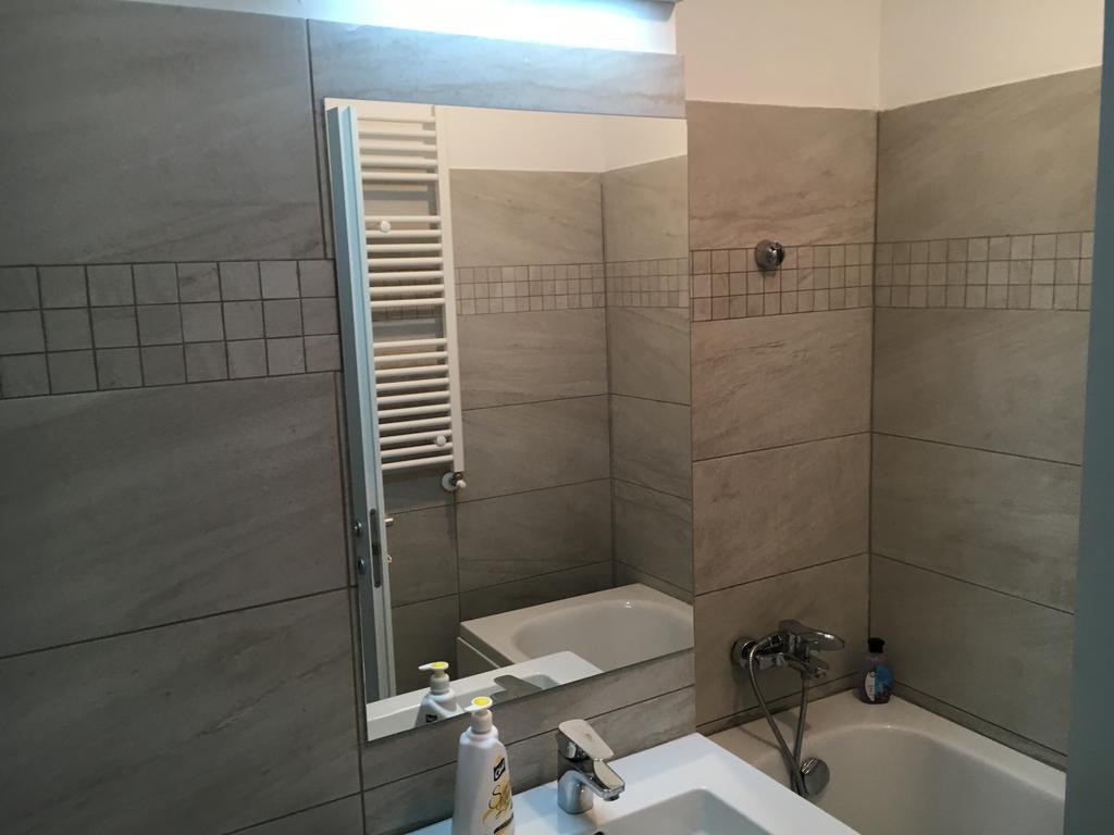 Nirvana Accommodation Bucarest Chambre photo