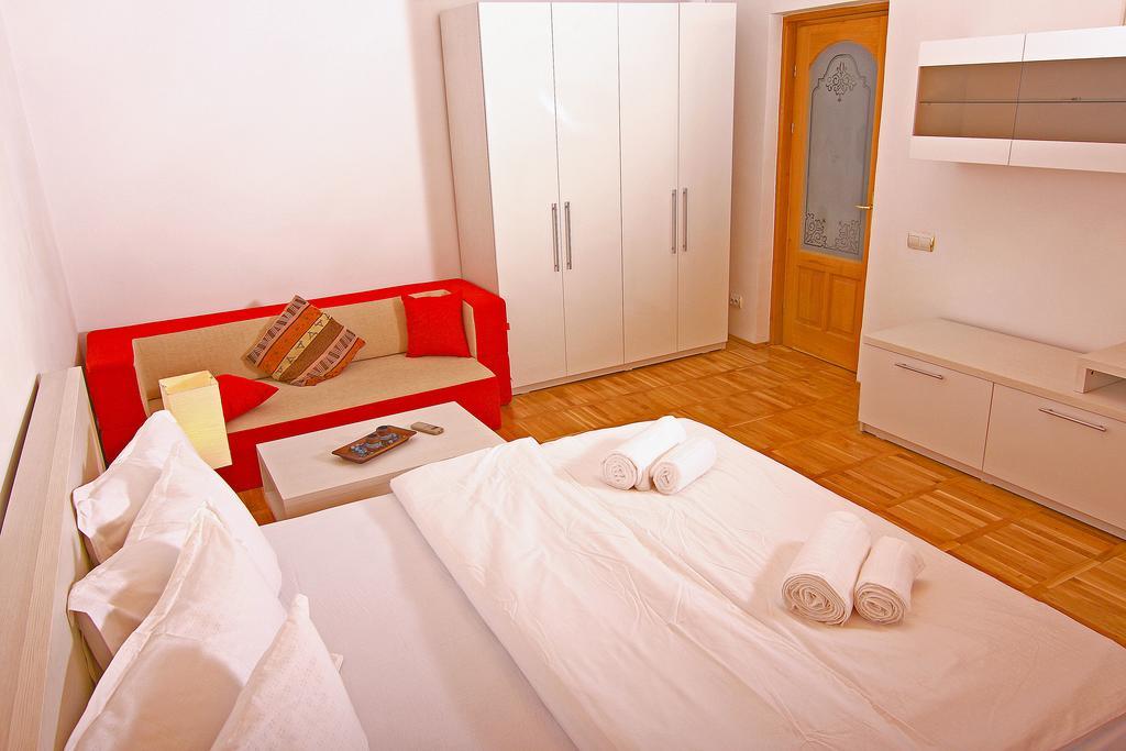 Nirvana Accommodation Bucarest Chambre photo