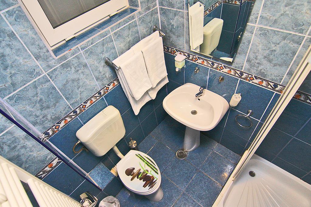 Nirvana Accommodation Bucarest Chambre photo